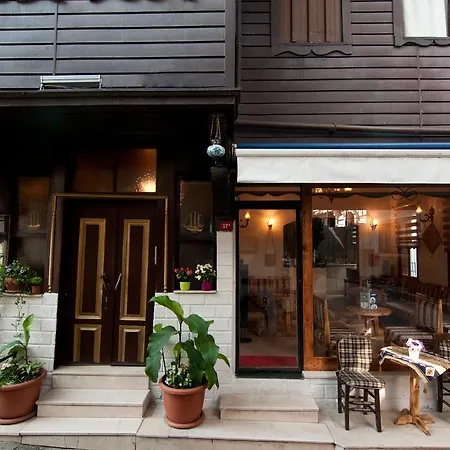 Sultanahmet Wooden House 3*