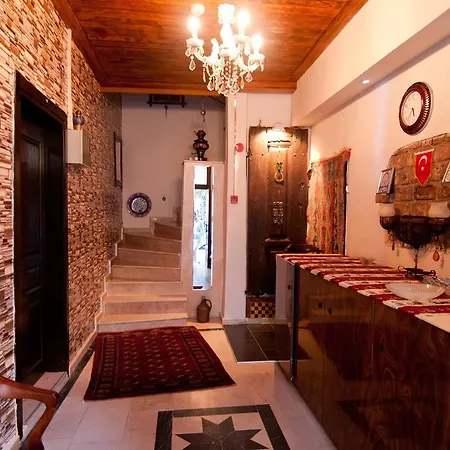 Sultanahmet Wooden House 3*