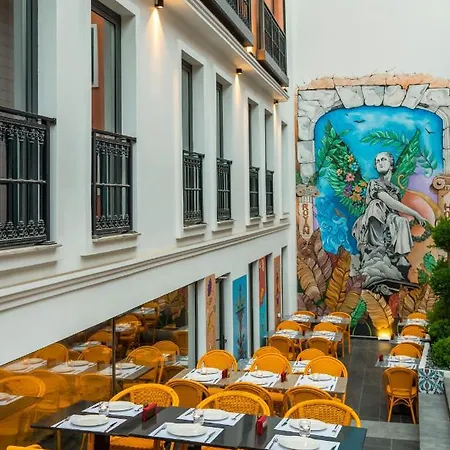 Отель Royan Hagia Sophia, A Member Of Radisson Individuals