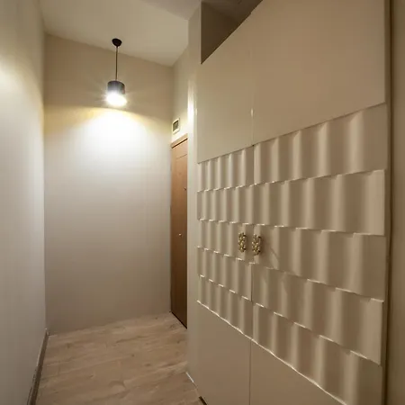Nine Hotel 3*