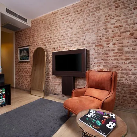 Hotel Nine 3*