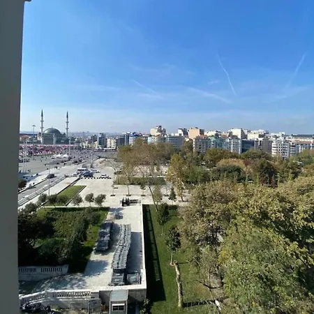 Wonder Homes- Wonder Penthouse With Large Terrace Taksim Square Apartment Istanbul