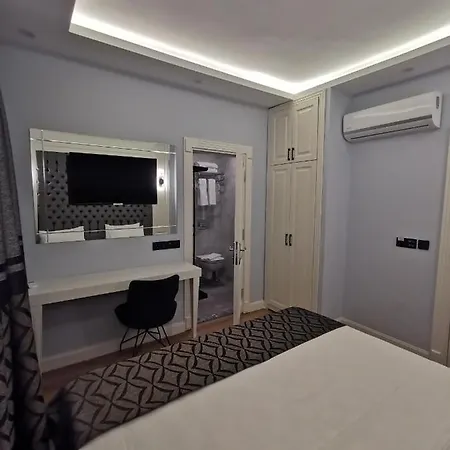 Luxx Garden Hotel
