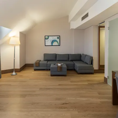 Hotel Holiday Old City By Ihg