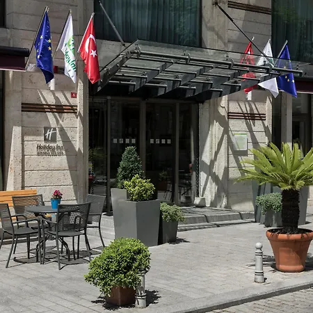 Holiday Old City By Ihg 4*