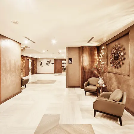 Grand De Pera 4*