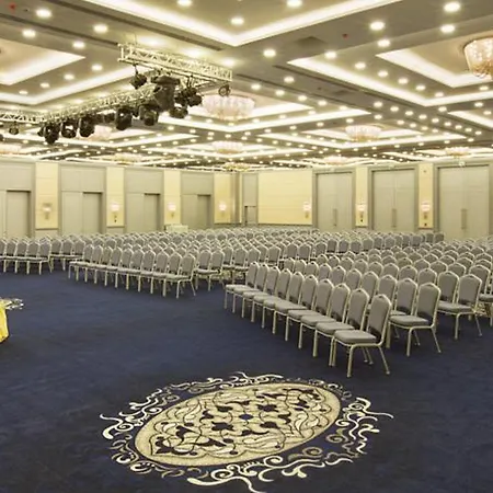 Dedeman Bostanci & Convention Center Hotel 5*