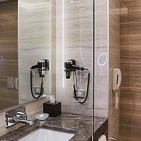 Hotel Dedeman Bostanci & Convention Center 5*
