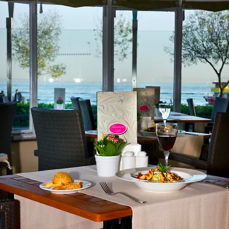 Radisson Sultanahmet 4*