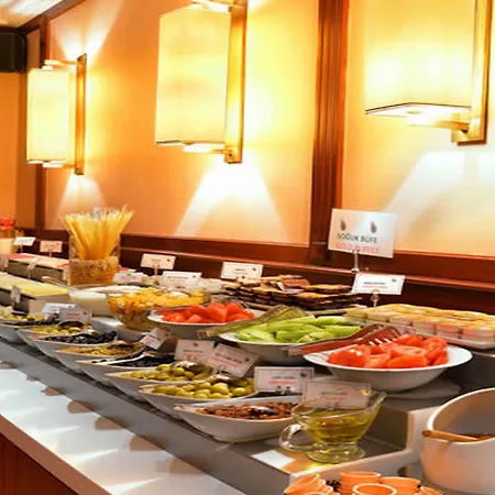 Pera Rose & 4* İstanbul