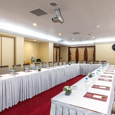 Otel Grand Yavuz Sultanahmet 4*