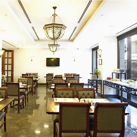 Recital Hotel 3*