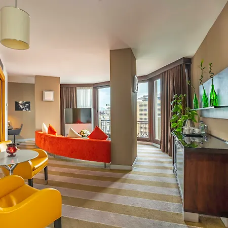 Point Taksim מלון 5*