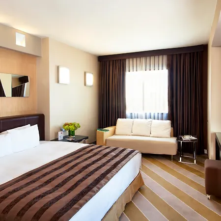 Point Taksim מלון 5*