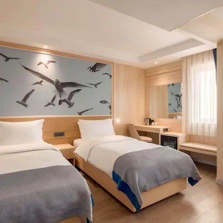 Hotel Ramada By Wyndham Old