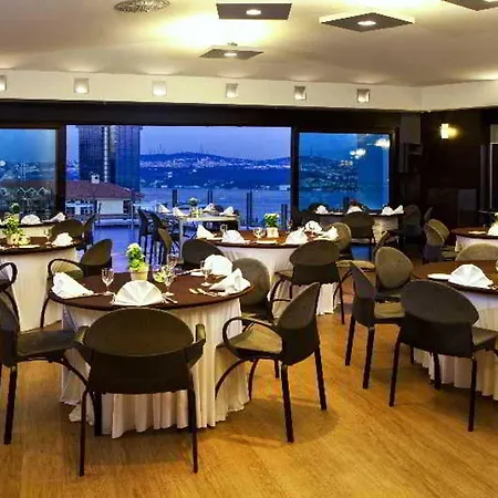 Point Taksim מלון 5*