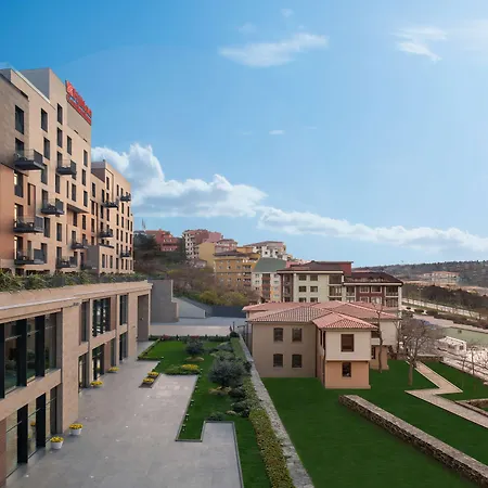 Dosso Dossi & Golden Horn 5*