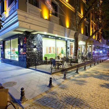 The Parma & Taksim 4*