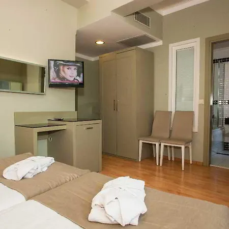 Hotell Hotellino 4*