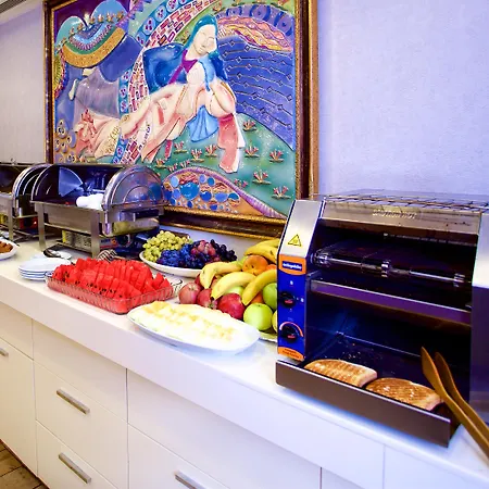 Zagreb Hotel 4*