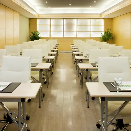 Hotel By Ihg