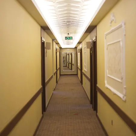 Hotel Mb Deluxe 4*