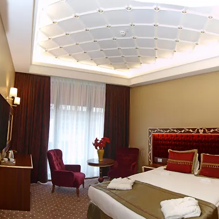 Mb Deluxe Hotel