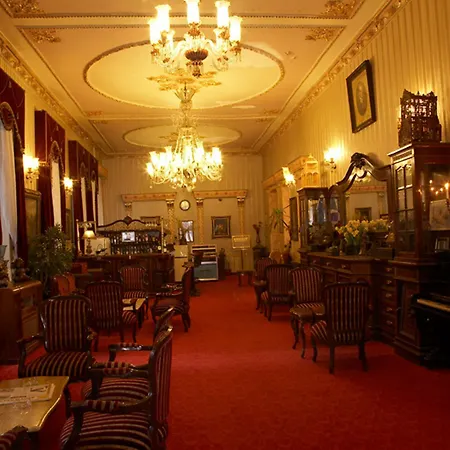 Grand De Londres Hotel 4*