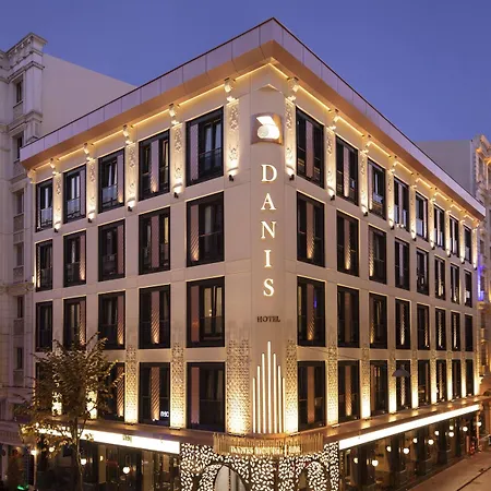 Danis & - Old Hotel 4*
