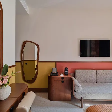 Gentletom Hotel