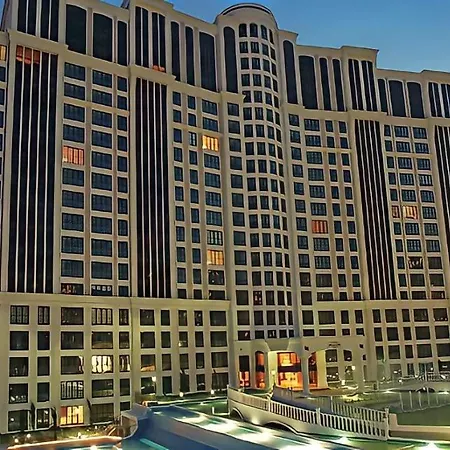 Deluxia Palace The Flat With A Pool View * Istanbul