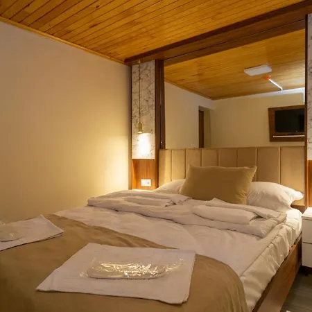 Hotel Candy *