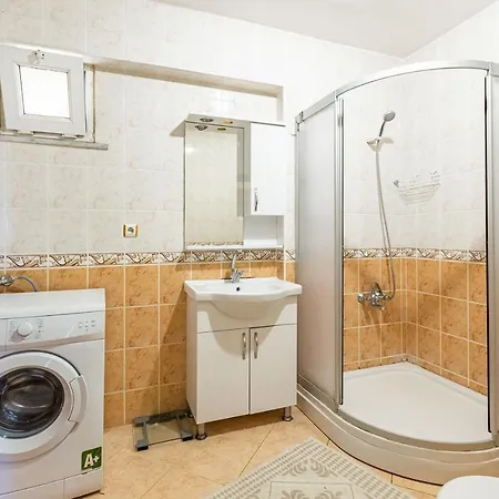 Flat With Shared Pool Near Sabiha Gokcen Airport Apartment Istanbul