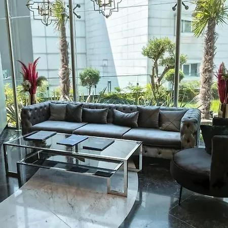 Secured Lux 1 + 1 - Gym, Sauna & Parking Apartment Istanbul