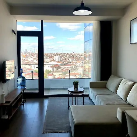 Secured Lux 1 + 1 - Gym, Sauna & Parking Apartment Istanbul