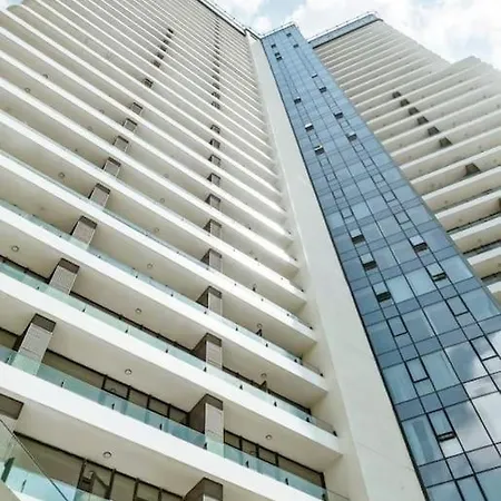 Secured Lux 1 + 1 - Gym, Sauna & Parking