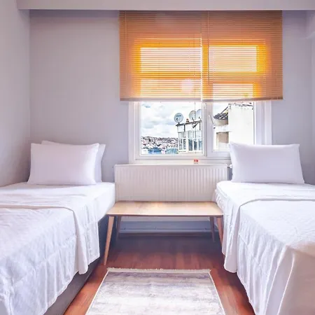 Apartment Incredible Flat W Halic View In Beyoglu *