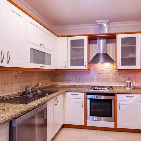 Chic Flat With Balcony Near Moda Shore Apartmán Istanbulská provincie