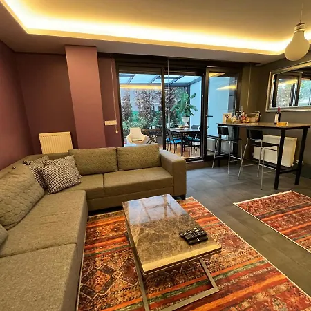 Apartment Wide Garden Flat Close To The Memoriall Hospital Hgyhomes2104 *