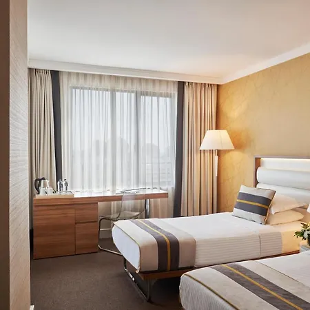 Ξενοδοχείο Richmond 4*