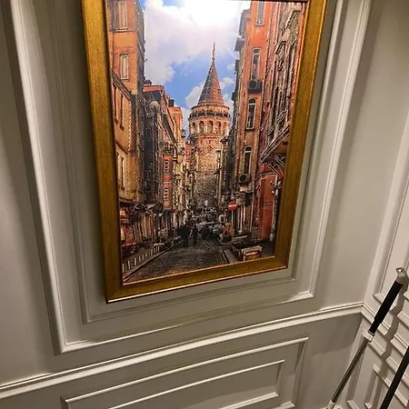 Holıday Busıness Suıt Otel *