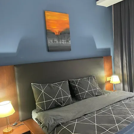 Apartment Wide Garden Flat Close To The Memoriall Hospital Hgyhomes2104 Istanbul