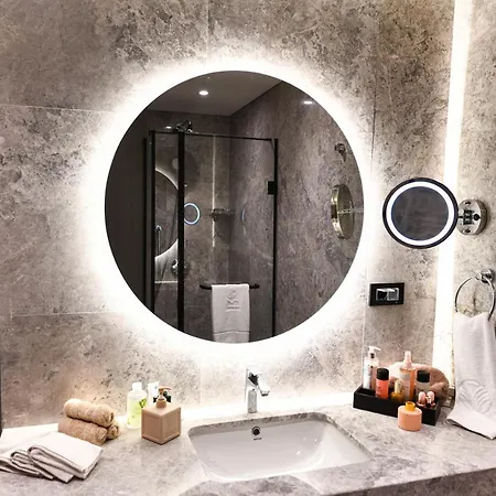 Westside Residences By Rotana Apart Otel