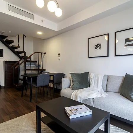Sleek Flat With Great Location In Sisli Istambul