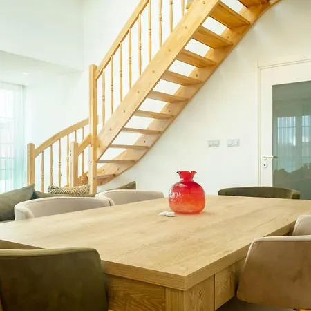 Apartment Chic Flat Near Public Transportation In Goztepe Istanbul