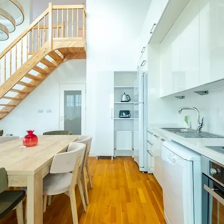 Apartment Chic Flat Near Public Transportation In Goztepe *
