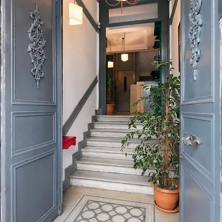 Ala Hotel apartamentowy 3*