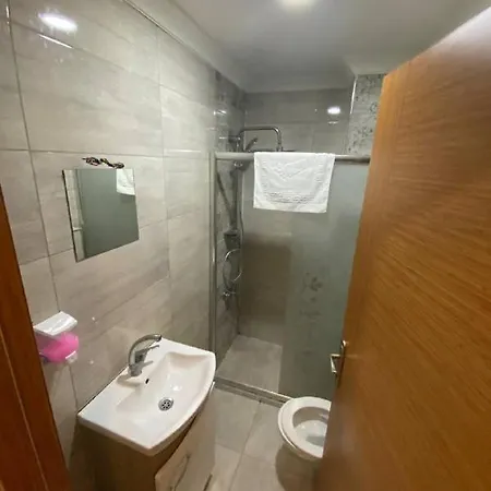 Rezo Aparthotel *
