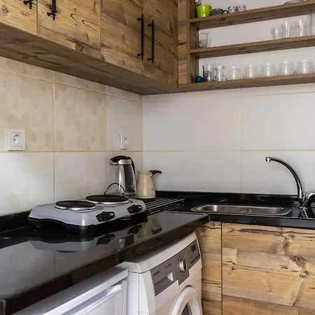 アパート Spacious Apt W/ Amazing Location イスタンブール