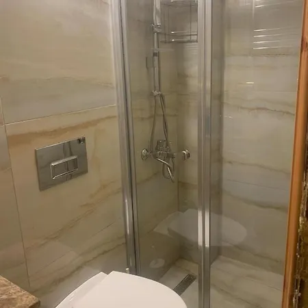 Otel Berfinn Besiktas
